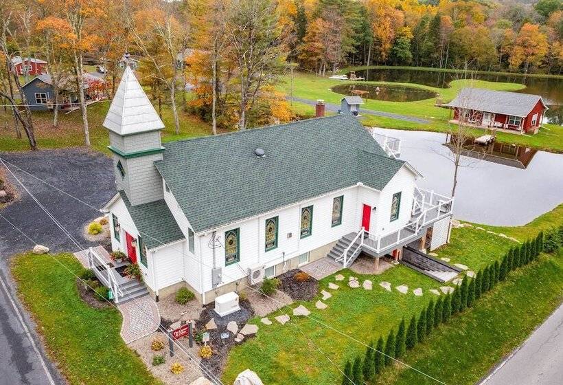 Creekside  Lincoln Lodge  In The Pocono Mtns!