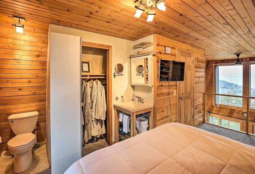 Crofton Cabin W/ Tiki Hut & Water Views!