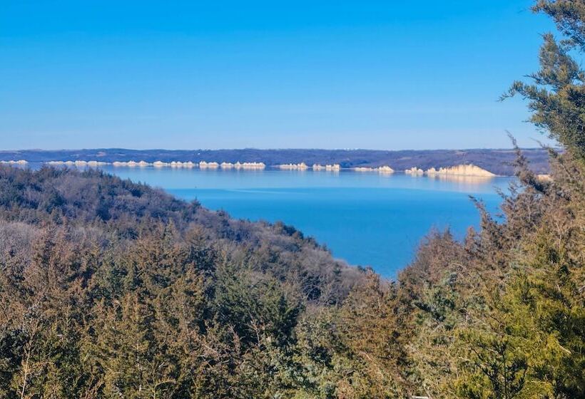 Crofton Cabin W/ Tiki Hut & Water Views!