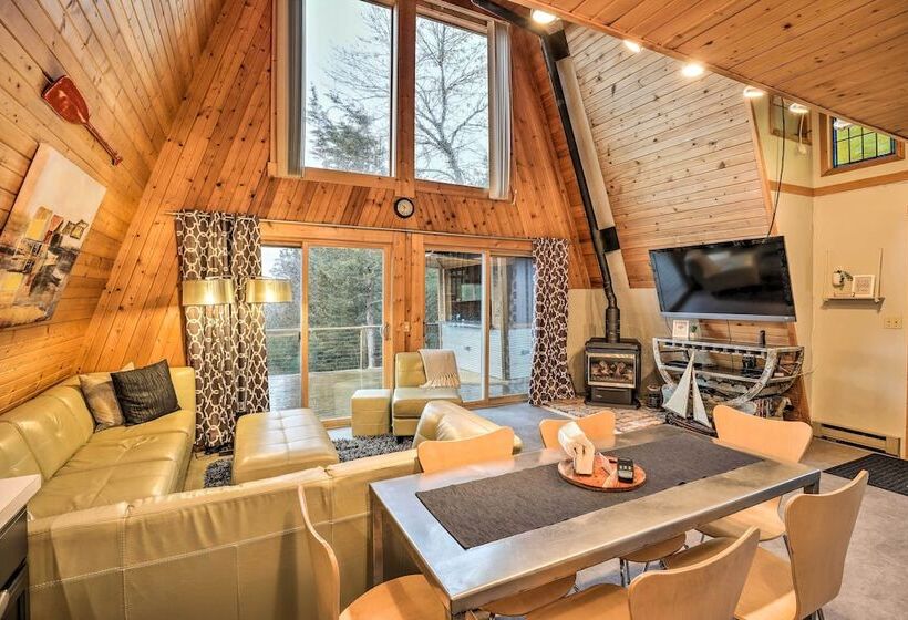 Crofton Cabin W/ Tiki Hut & Water Views!