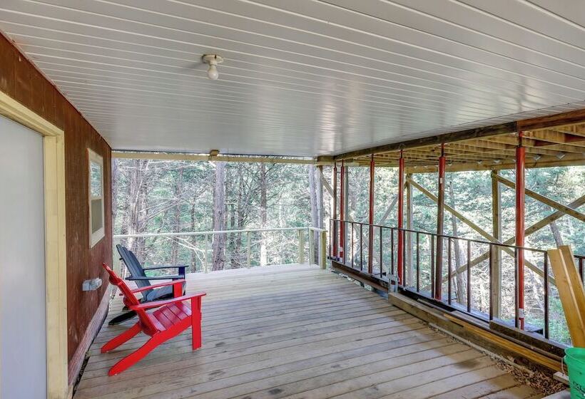 Crofton Cabin W/ Tiki Hut & Water Views!