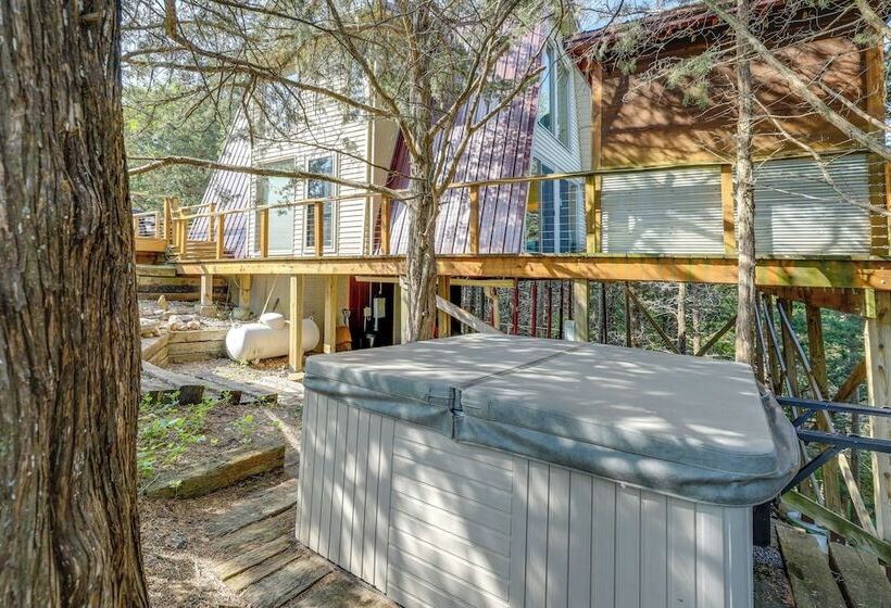 Crofton Cabin W/ Tiki Hut & Water Views!