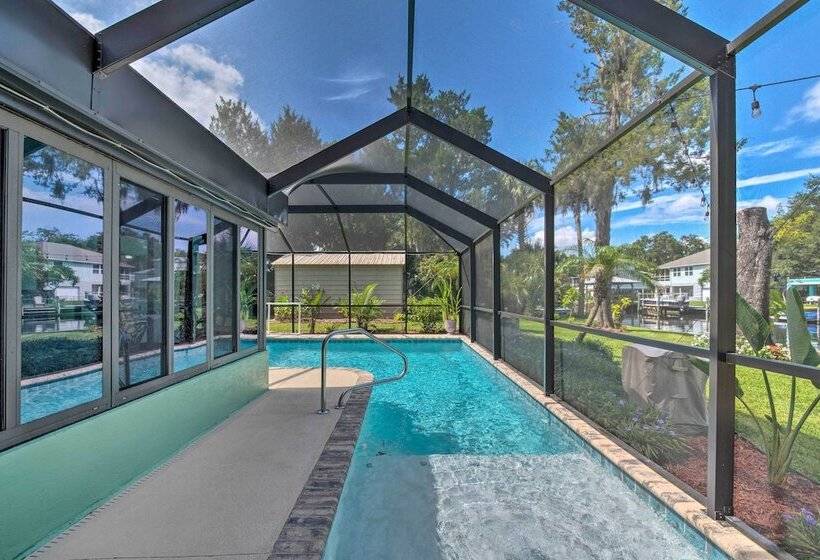 Crystal Water Escape W/ Private Outdoor Oasis