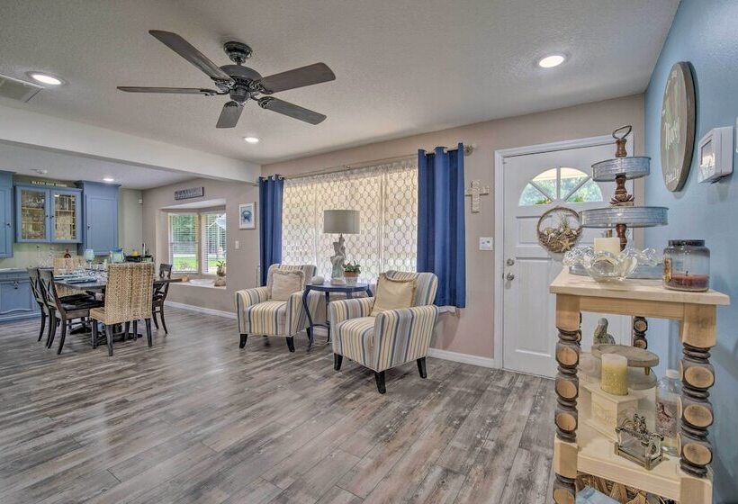 Crystal Water Escape W/ Private Outdoor Oasis