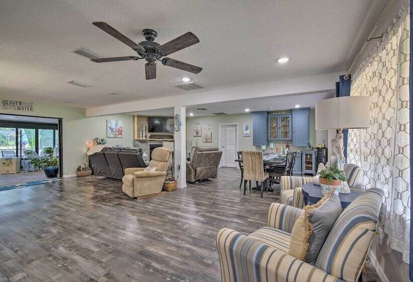 Crystal Water Escape W/ Private Outdoor Oasis