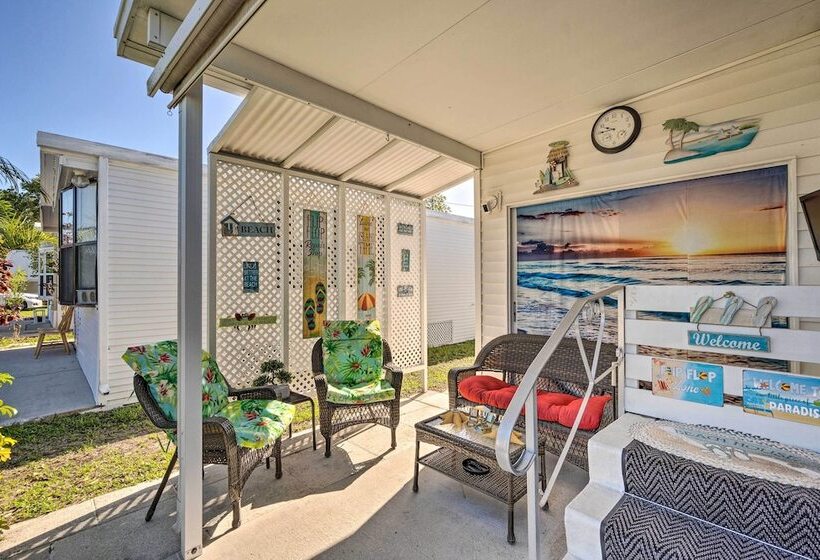 Cute Port Charlotte Home W/ Resort Amenities!