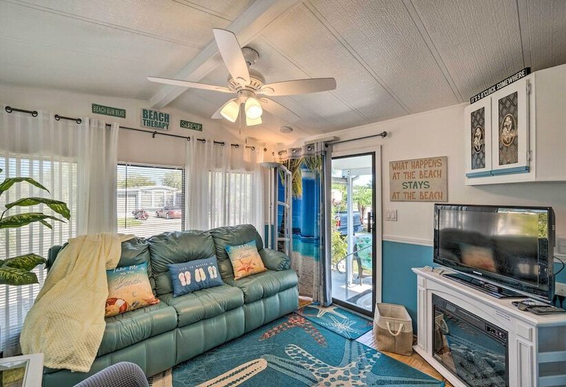 Cute Port Charlotte Home W/ Resort Amenities!