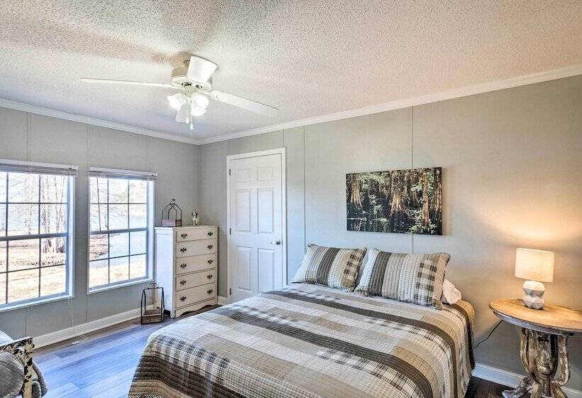 Cypress Point  Spacious Home: Pier & Boat Launch!