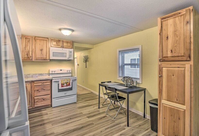 Daytona Beach Home < 4 Mi To Daytona Speedway!