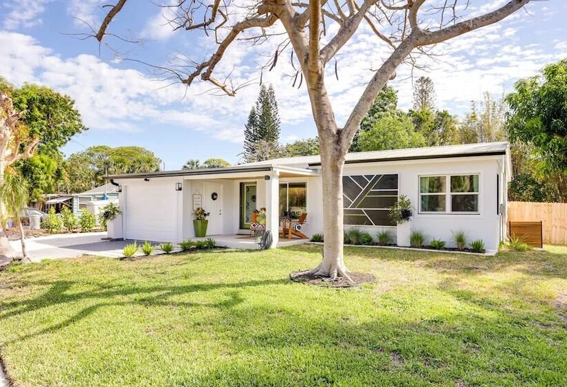 Pet Friendly Home ~ 6 Mi To Jensen Beach Park!