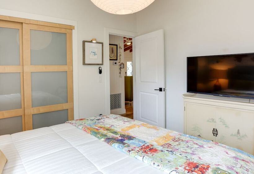 Pet Friendly Home ~ 6 Mi To Jensen Beach Park!