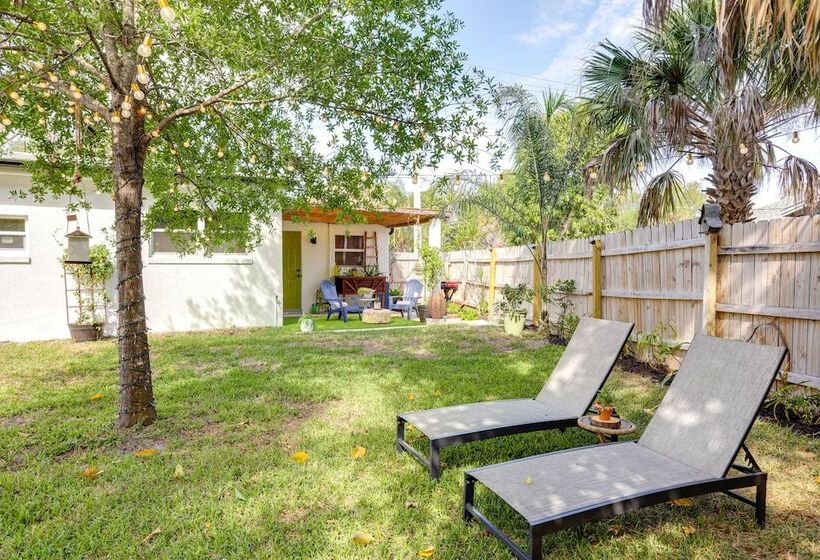 Pet Friendly Home ~ 6 Mi To Jensen Beach Park!
