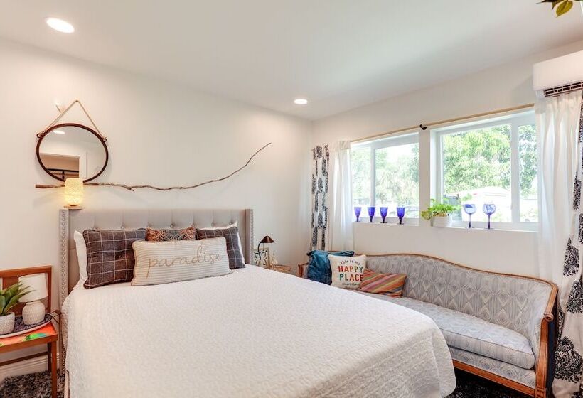 Pet Friendly Home ~ 6 Mi To Jensen Beach Park!