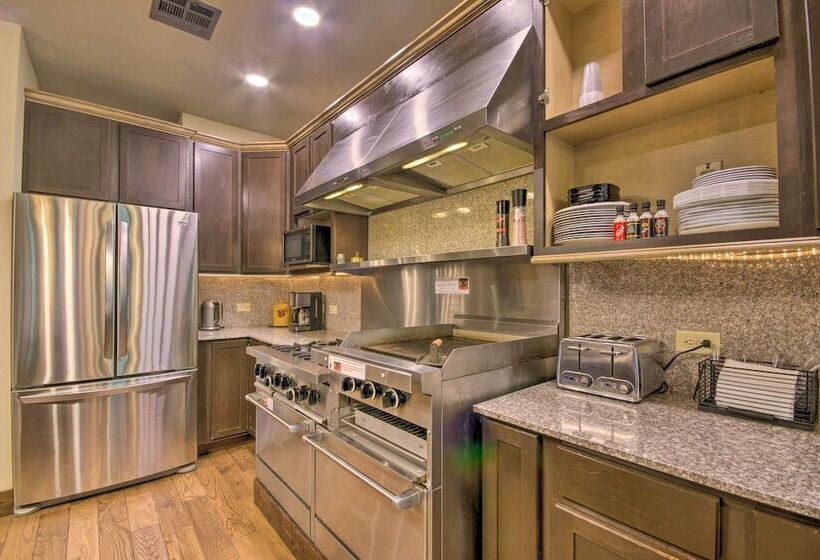 Dragon Castle  W/ Secret Passage, Dock, & Hot Tub