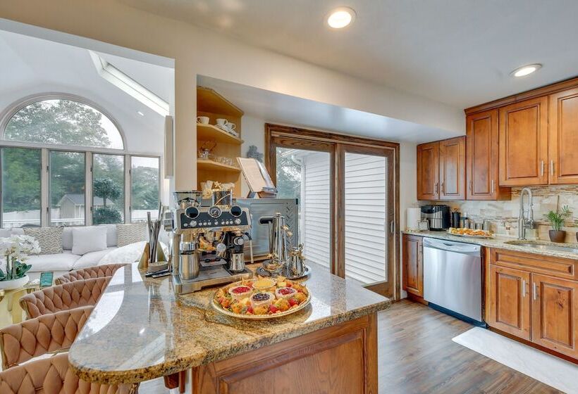 Dreams Of Paradise  Luxury Home W/ Pool!