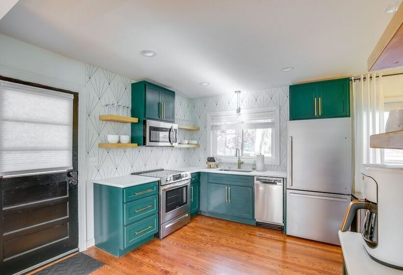 Dreamy St Charles Retreat W/ Furnished Patio!