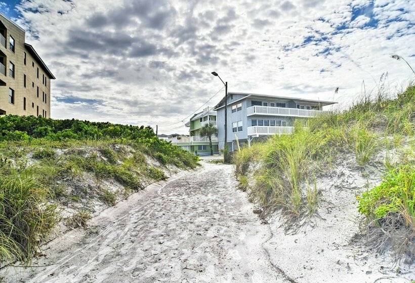 Driftwood Beach Suite    Walk To Clearwater Bch