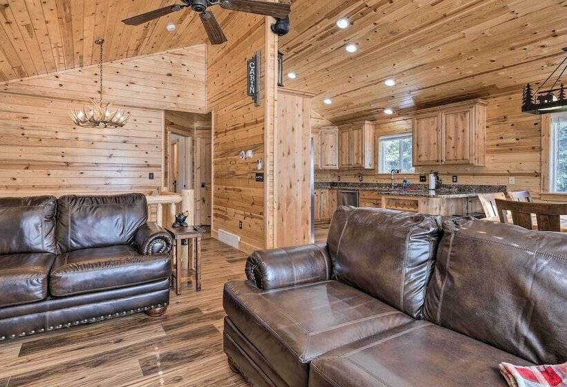 Duck Creek Village Cabin W/ Fire Pit & Grill!