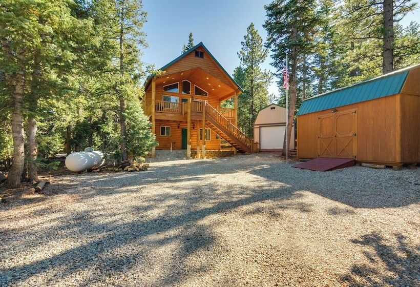 Duck Creek Village Cabin W/ Fire Pit & Grill!