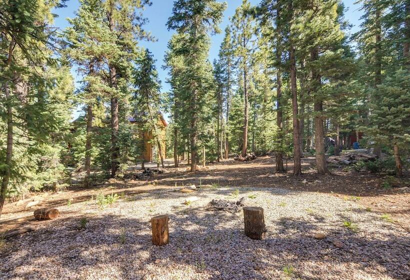 Duck Creek Village Cabin W/ Fire Pit & Grill!