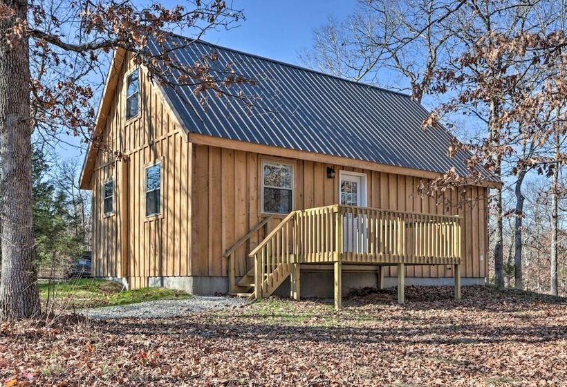 El Dorado Springs Cabin: Near Trails & Parks!