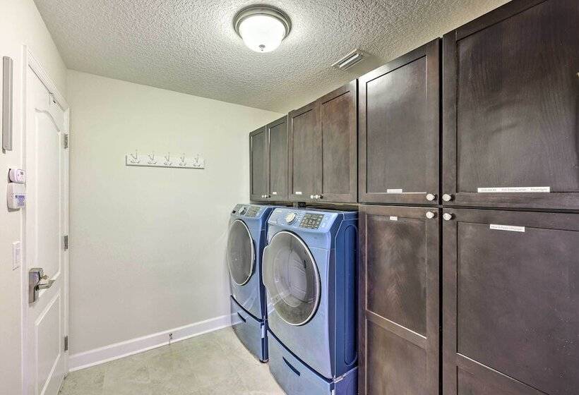 Elegant Fernandina Beach Home: Patio & Fenced Yard