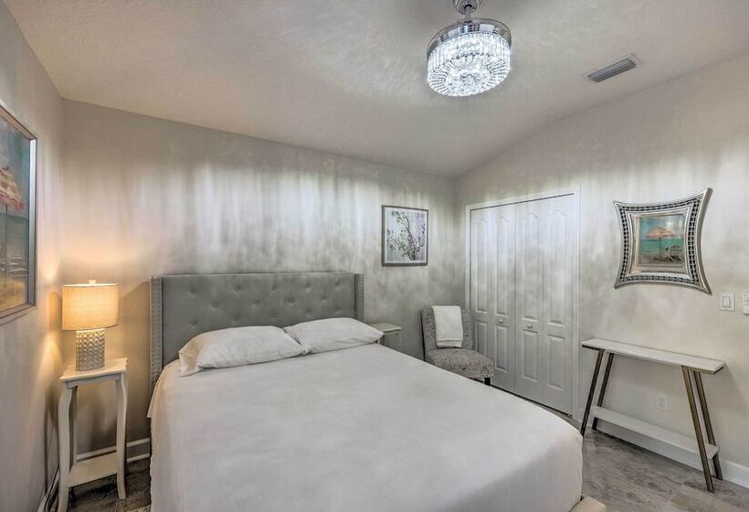 Elegant Fernandina Beach Home: Patio & Fenced Yard