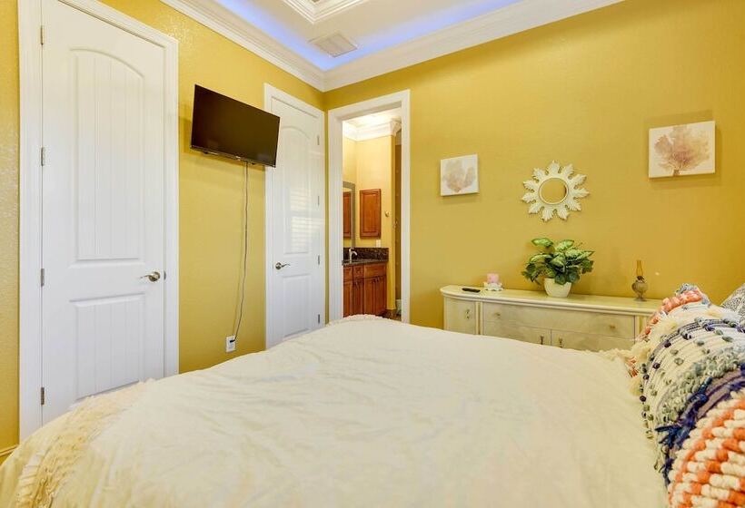 Elegant Venice Home W/ View   Walk To Beach!