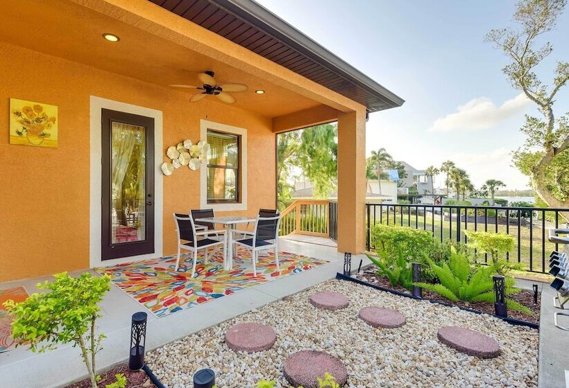 Elegant Venice Home W/ View   Walk To Beach!