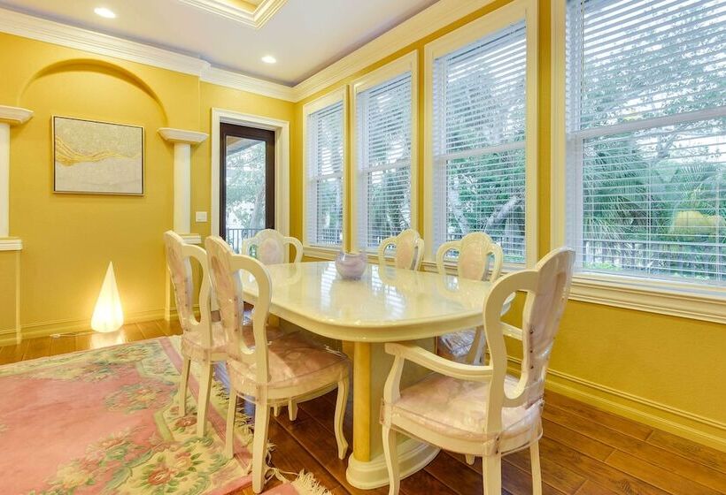 Elegant Venice Home W/ View   Walk To Beach!