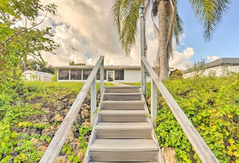 Englewood Home On Canal: Boat To Lemon Bay!