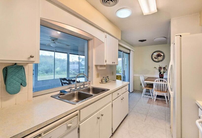 Englewood Home On Canal: Boat To Lemon Bay!