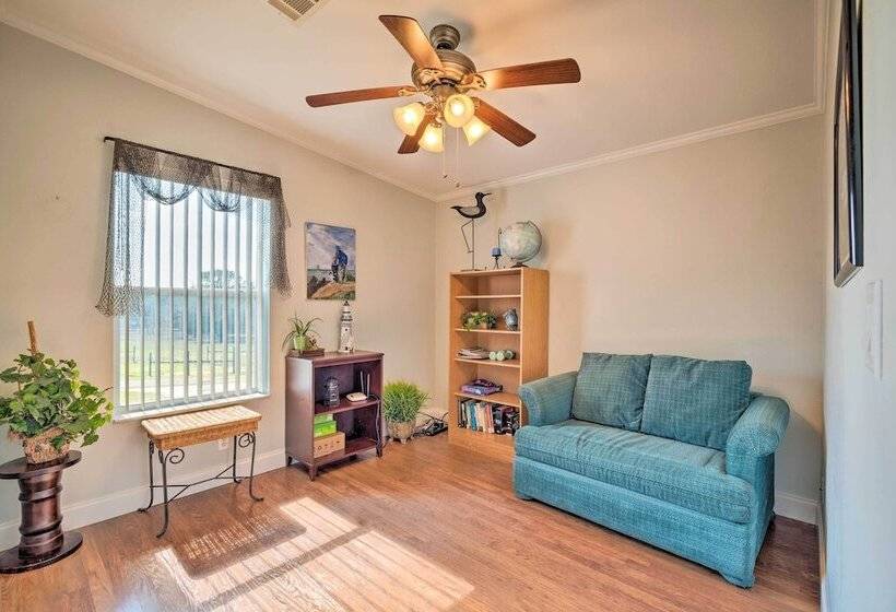 Equestrian Estate W/ Over 100 Mi Horse Trails