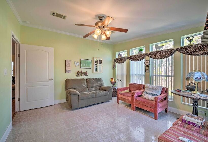 Equestrian Estate W/ Over 100 Mi Horse Trails