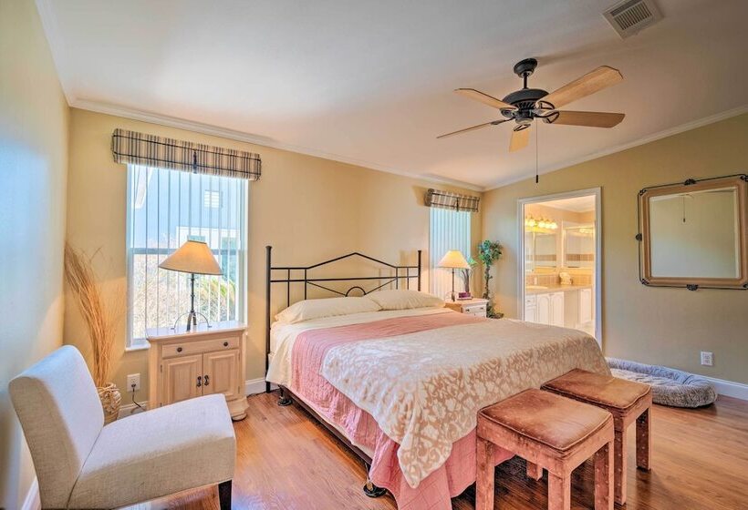 Equestrian Estate W/ Over 100 Mi Horse Trails