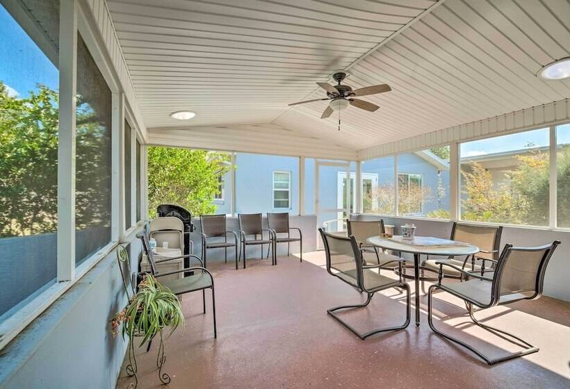 Equestrian Estate W/ Over 100 Mi Horse Trails