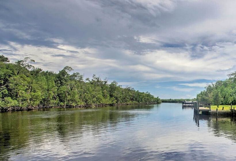 Everglades City Trailer Cabin: Boat Slip & Porch!