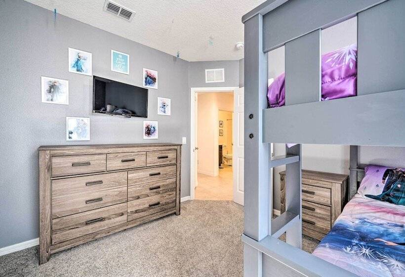 Family Friendly Home W/ Pool ~ 10 Mi To Disney!