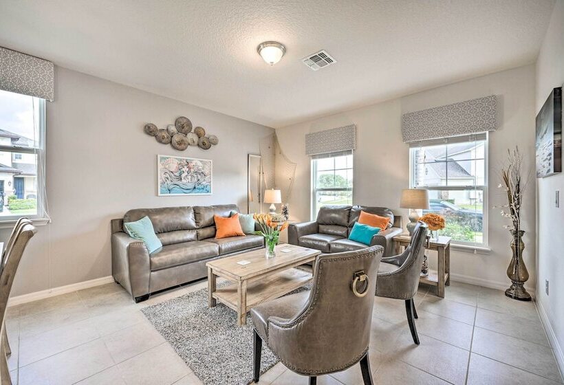 Family Friendly Home W/ Pool ~ 10 Mi To Disney!