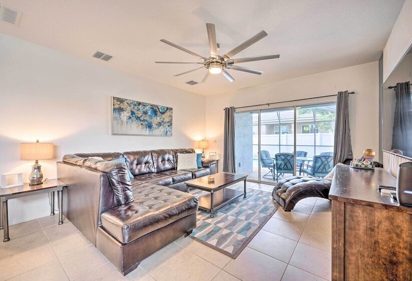 Family Friendly Home W/ Pool ~ 10 Mi To Disney!