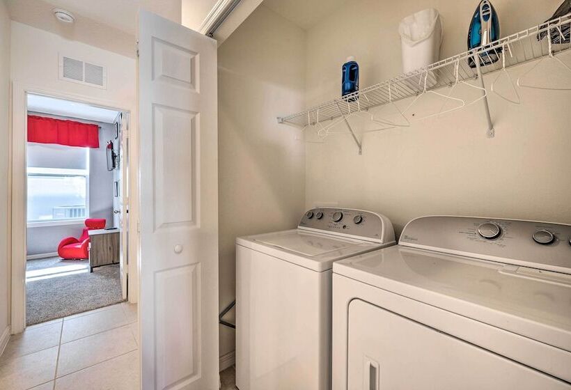 Family Friendly Home W/ Pool ~ 10 Mi To Disney!