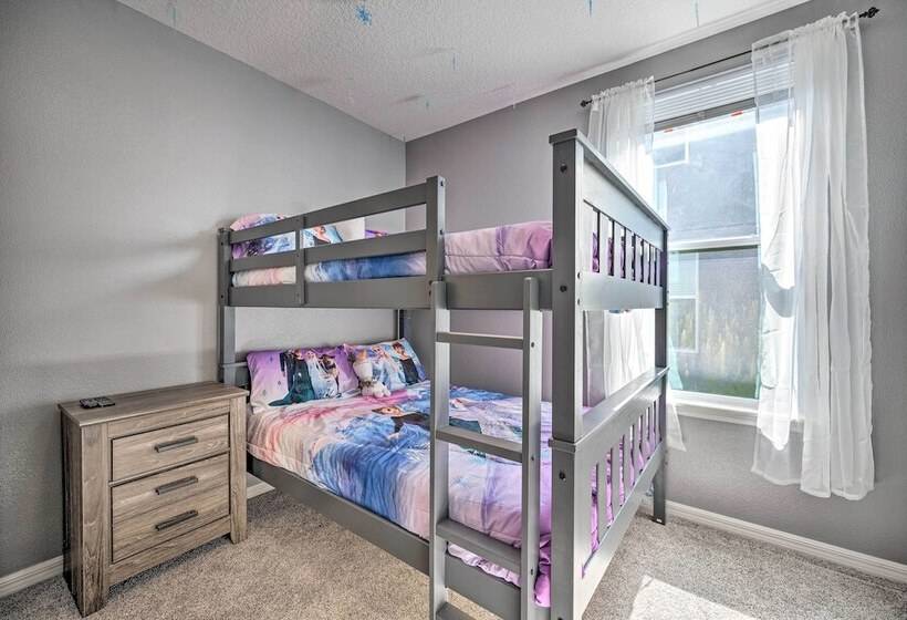 Family Friendly Home W/ Pool ~ 10 Mi To Disney!