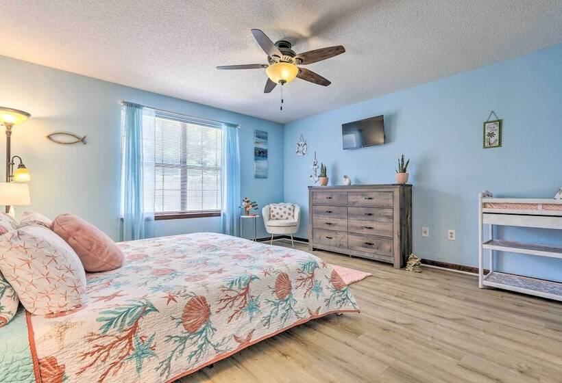 Close To Beaches   Family Friendly Home W/ Pool!