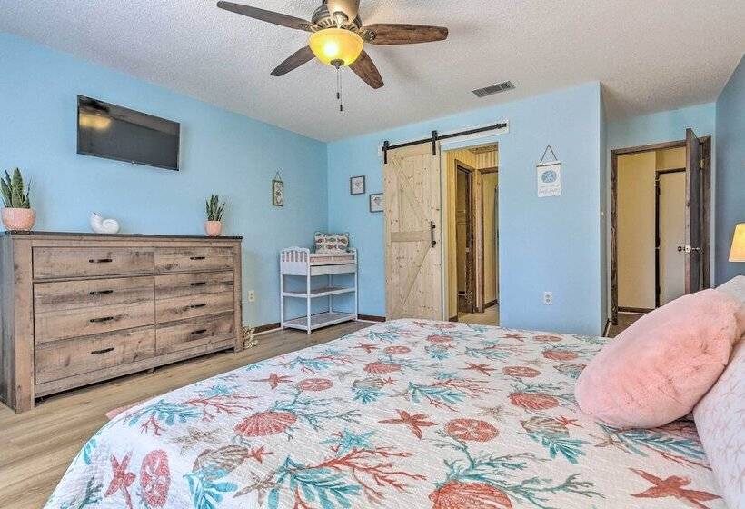 Close To Beaches   Family Friendly Home W/ Pool!