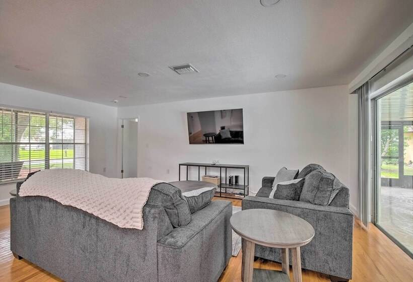 Family Friendly Ocala Retreat: 18 Mi To Dtwn!