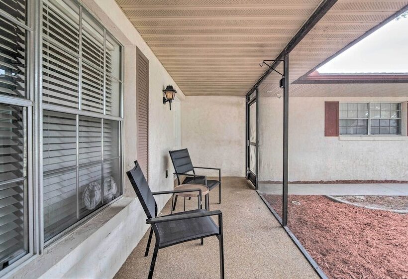 Family Friendly Ocala Retreat: 18 Mi To Dtwn!