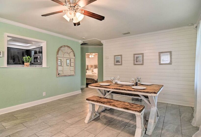 Family Friendly, Pastel Gem W/ Private Pool!