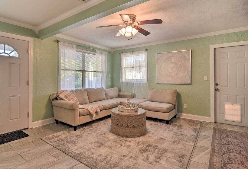Family Friendly, Pastel Gem W/ Private Pool!