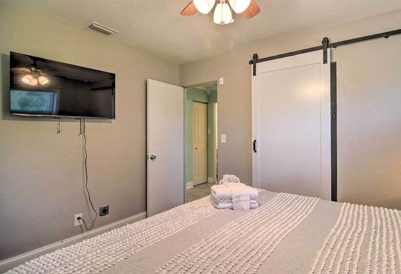 Family Friendly, Pastel Gem W/ Private Pool!