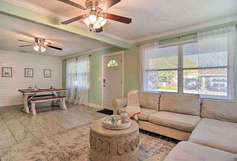 Family Friendly, Pastel Gem W/ Private Pool!